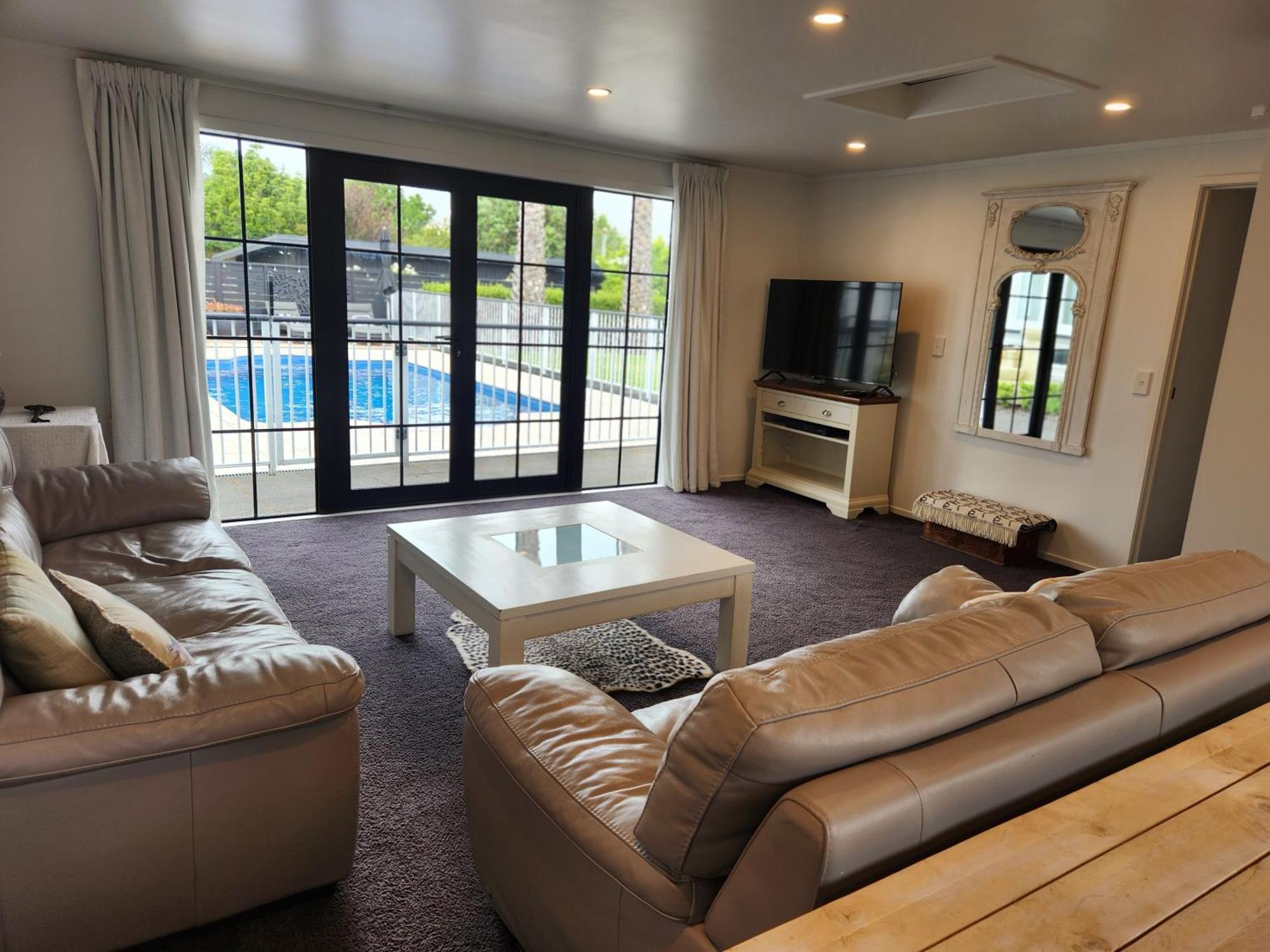 Cedar House Bed and Breakfast Gisborne Εξωτερικό φωτογραφία